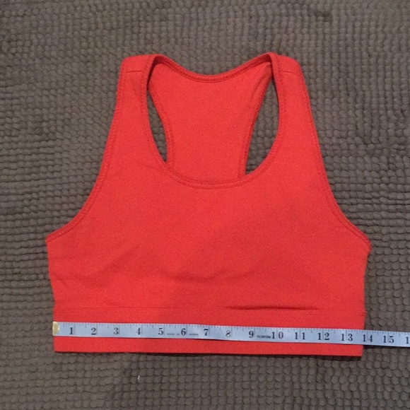 Fabletics “on the go” medium impact sports bra - Picture 5 of 5